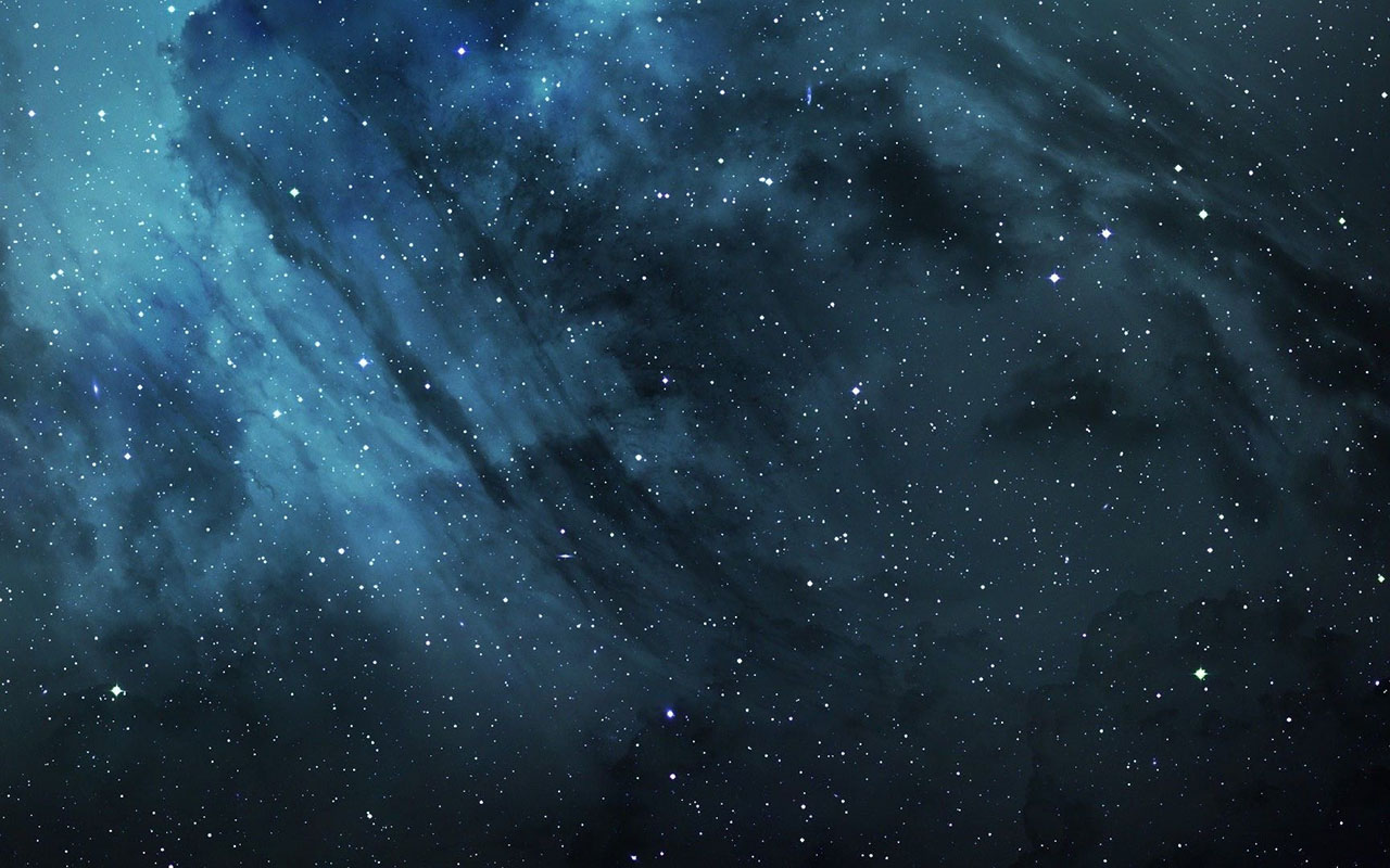 Ciel étoilé avec nuances bleutées et sombres